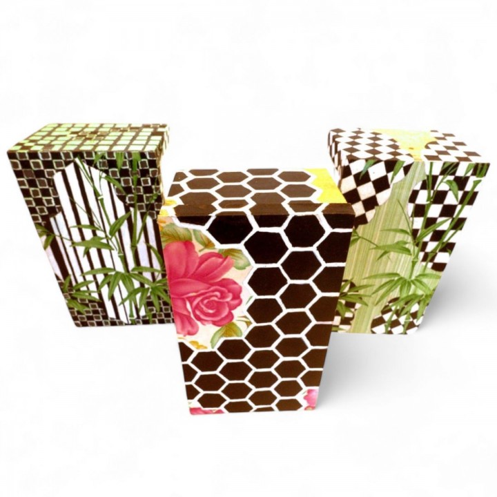 Ghế gỗ Sitting Pretty Stool